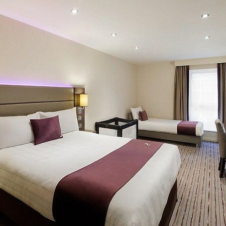 Premier Inn London Gatwick Airport East Crawley  Extérieur photo