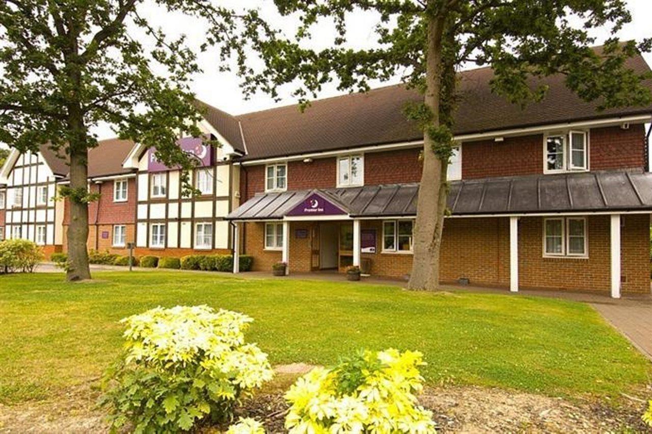 Premier Inn London Gatwick Airport East Crawley  Extérieur photo